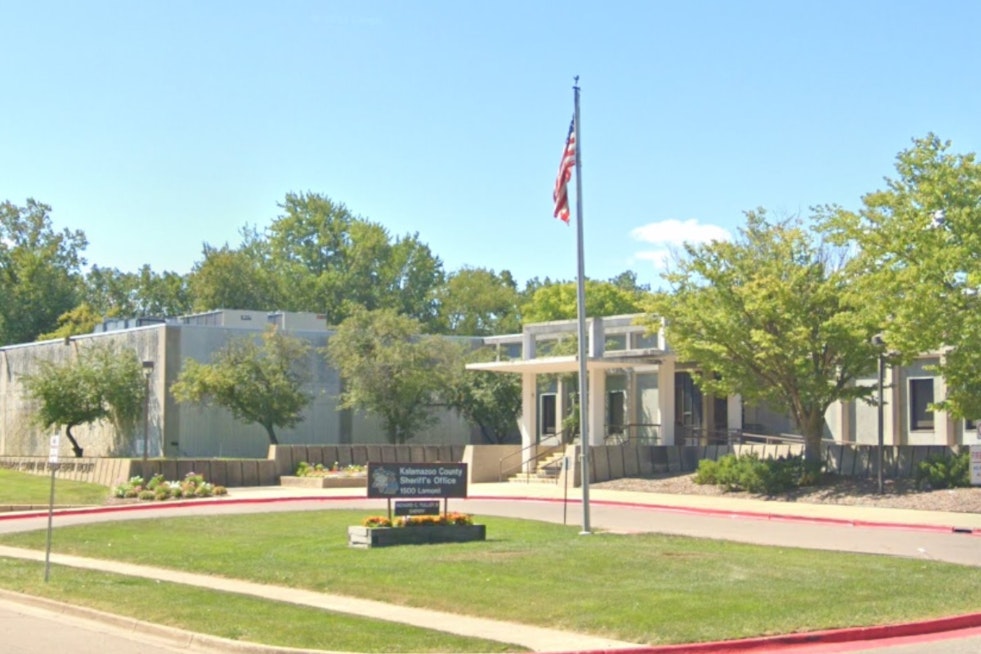 Assailant Dies Following Confrontation with Concrete Workers in Kalamazoo County