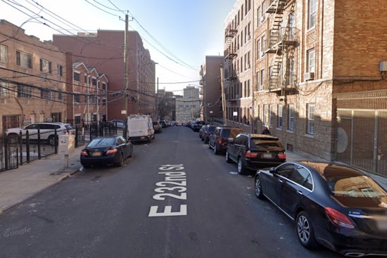 Bronx Community Mourns Mother Fatally Stabbed in Domestic Violence Incident as NYPD Seeks Suspect