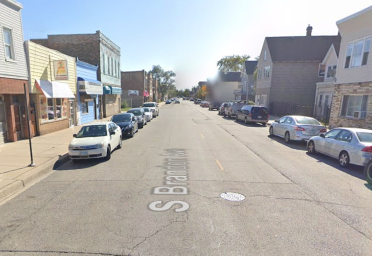 Chicago Police Issue Alert for Suspect in Public Indecency Case in Hegewisch Neighborhood