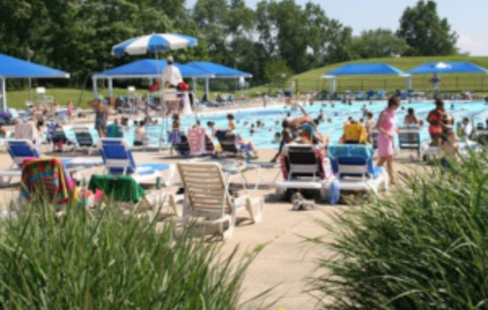 Cleveland Heights Swimmers Dive into Summer at Thornton Park Pool Amid Local Maintenance