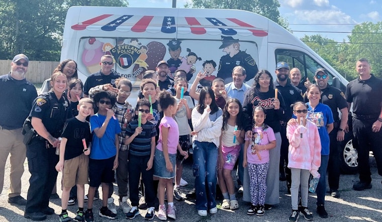 Cleveland Police Engage with Youth at Iglesia Hispana Del Nazareno to Foster Community Ties