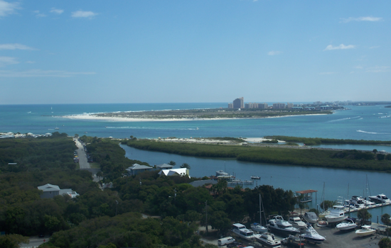 Colorado Man Succumbs to Injuries After Lightning Strike at New Smyrna Beach, Florida