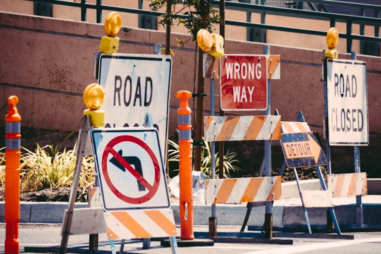 Crane Operation to Disrupt Traffic in Deerfield Beach, Plan for Detours on S. Ocean Way and SE 9th Street