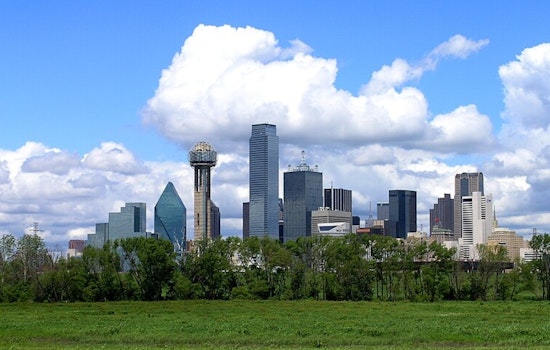 Dallas Braces for Scorching Weather with Potential Weekend Showers and Thunderstorms