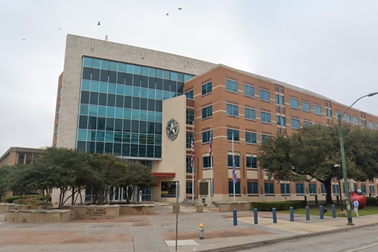 Dallas Man Fatally Shot in Vehicle; Suspects Apprehended as Police Seek Community Help