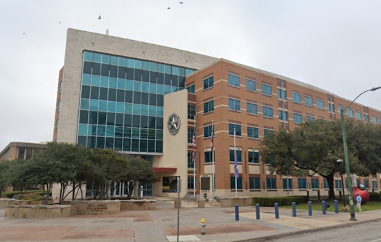 Dallas Man Fatally Shot in Vehicle; Suspects Apprehended as Police Seek Community Help