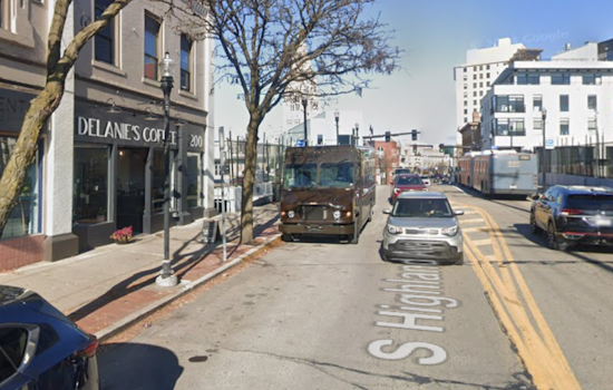 Daytime Robbery in Pittsburgh's Shadyside Neighborhood Leaves Employee Injured, Suspects at Large