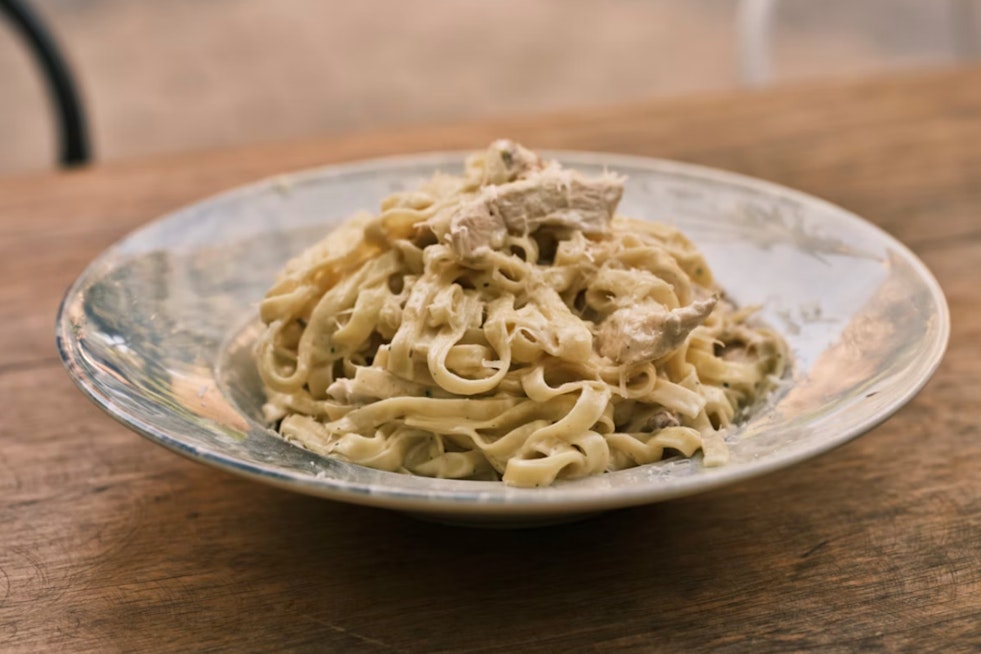 Deadly Listeria Nightmare: Chicken Fettucine Alfredo Triggers Fatal Outbreak in 13 States, 3 Dead