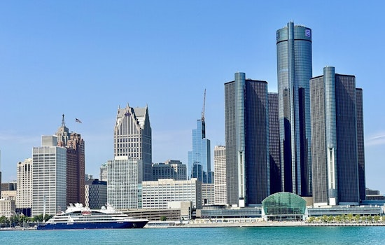 Detroit Braces for Sizzling Temperatures Nearing 100 Degrees, Residents Urged to Take Precautions
