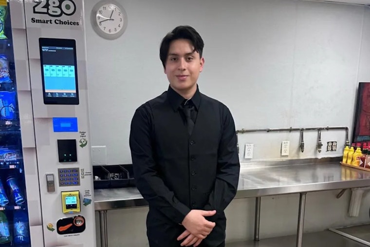 Detroit Community Rallies for High School Student Facing Deportation Months Before Graduation