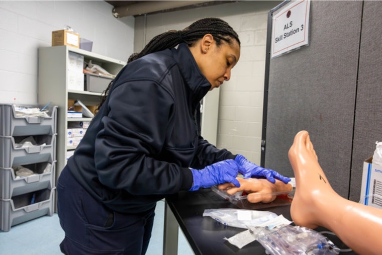 Detroit Fire Department Launches In-House Paramedic Training Program in Collaboration with Wayne County Community College