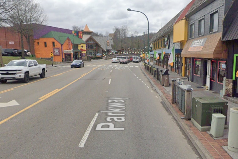 Downtown Gatlinburg Cleared After False Alarm, Suspicious Package Report Prompts Rapid Law Enforcement Response