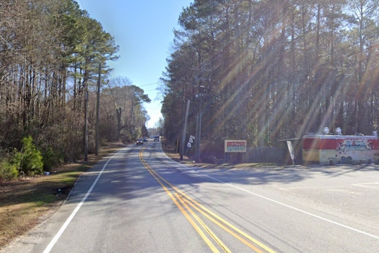Driver Suspected of DUI in Multi-Vehicle Collision on Campbellton Rd in Atlanta, One Severely Injured