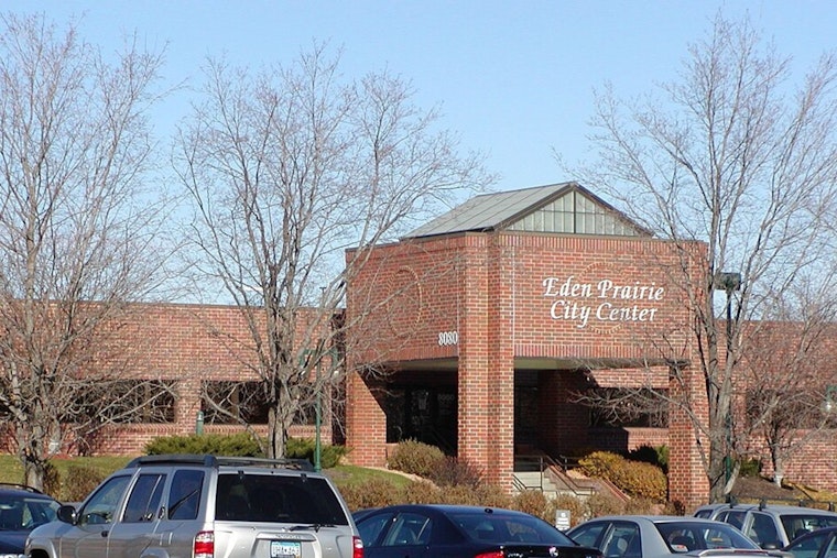Eden Prairie Buzzing with Cultural Activities and Community Events at Staring Lake Amphitheatre