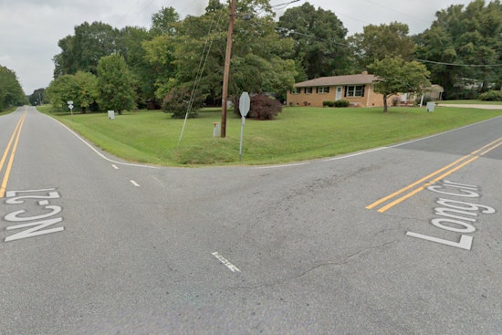 Elderly Woman Fatally Struck by Vehicle on Dark Lincoln County Road, Driver Not Charged