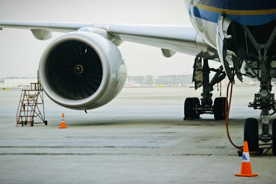 Engine Trouble Forces American Airlines Flight to Return to Las Vegas Airport as FAA Investigates