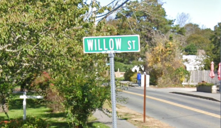 Fatal Car Crash on Willow Street in Yarmouth, MA Claims One Life, Police Investigate