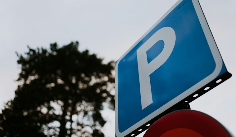 Fernandina Beach Community Clashes with City Leaders Over Downtown Paid Parking Plan