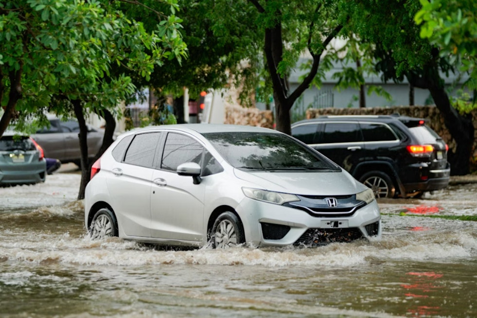 Flash Floods Wreak Havoc in Tipton County and Memphis, Multiple Road Closures and Accidents Reported
