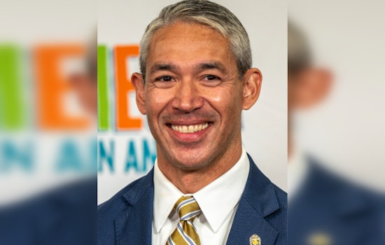 Former San Antonio Mayor Ron Nirenberg Signals Potential Comeback in Texas Politics at Pearl Rally