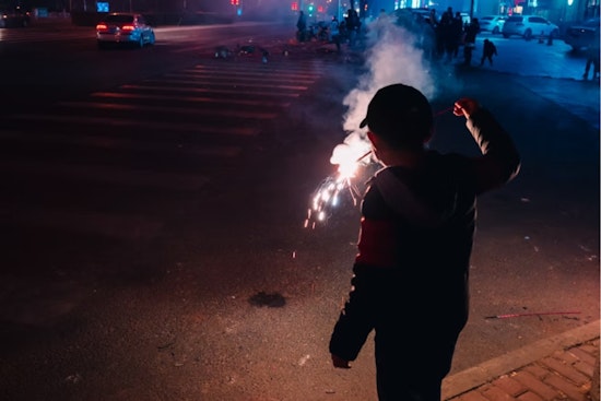 Fort Collins Enforces Strict Fireworks Ban Ahead of July 4th, Advises Online Reporting and Promotes Professional Show at City Park