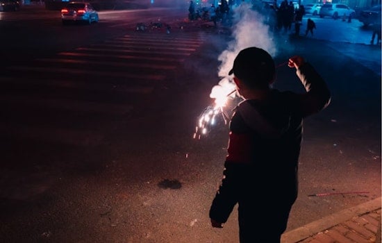 Fort Collins Enforces Strict Fireworks Ban Ahead of July 4th, Advises Online Reporting and Promotes Professional Show at City Park