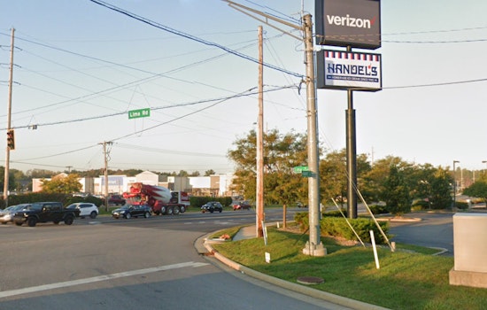 Fort Wayne Pedestrian Suffers Life-Threatening Injuries in Early Morning Vehicle Collision