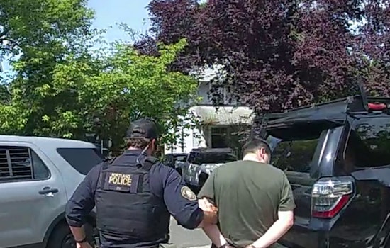 Gresham-Barlow Teacher Charged with Sexual Crimes Against Minor After Portland & Bothell Police Sting Operation
