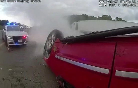 High-Speed Chase on I-75 Ends in Rollover Crash, Driver Charged with Multiple Offenses Ohio Highway Patrol Documents Dramatic Wrong-Way Collision on I-75 Following Chase