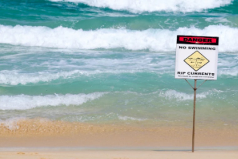 Hillsborough County Highlights Rip Current Risks, Emphasizes Crucial Safety Measures for Beachgoers