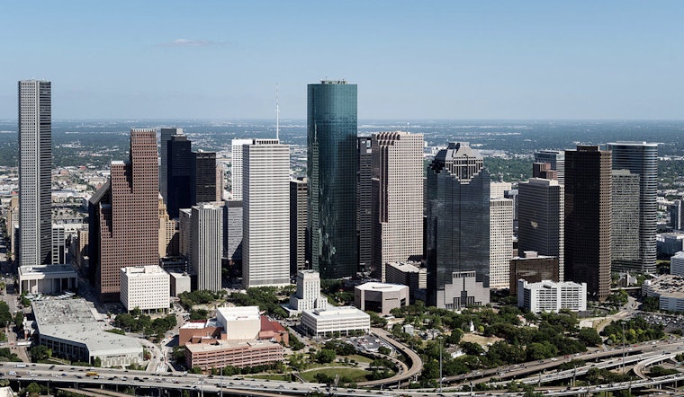 Houston Faces Scorching Weekend with Saharan Dust Haze as Cooler Weather Approaches
