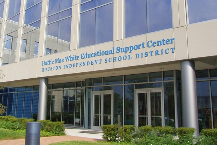 Houston Independent School District Teams Up with METRO to Overhaul Student Transportation for 2025-2026