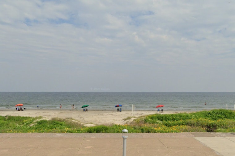 Houston Man Dies in Tragic Drowning Incident While Boogie Boarding in Galveston