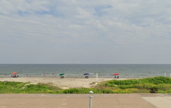Houston Man Dies in Tragic Drowning Incident While Boogie Boarding in Galveston