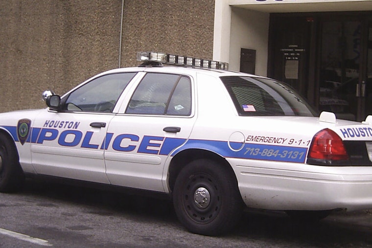 Houston Police Crack Down on Alleged After-Hours Club, Multiple Individuals Apprehended