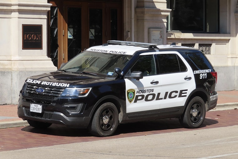 Houston Police Investigate Fatal Stabbing on Hillcroft Avenue — Suspect Still at Large