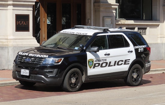 Houston Police Investigate Fatal Stabbing on Hillcroft Avenue — Suspect Still at Large