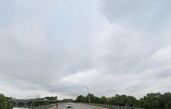 Indianapolis Braces for Scattered Showers and Potential Thunderstorms, NWS Warns of Lightning and Flooding Risks