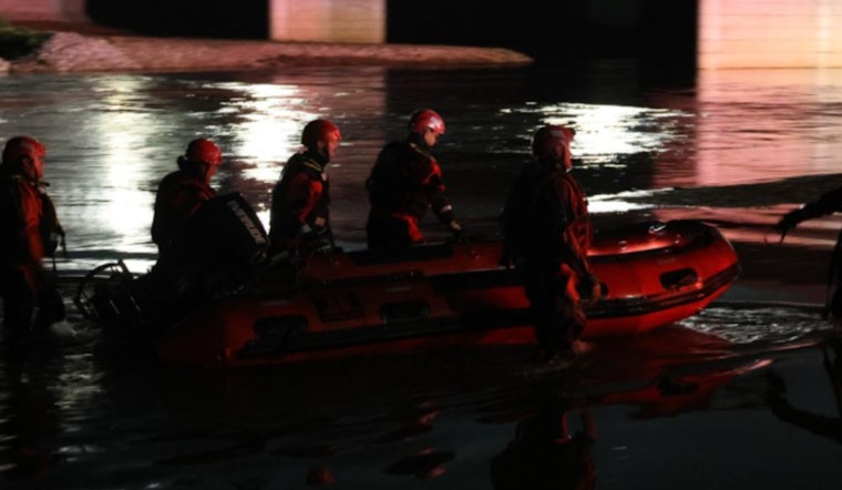 Indianapolis Firefighters Heroically Rescue Kayaker Clinging to Tree in White River