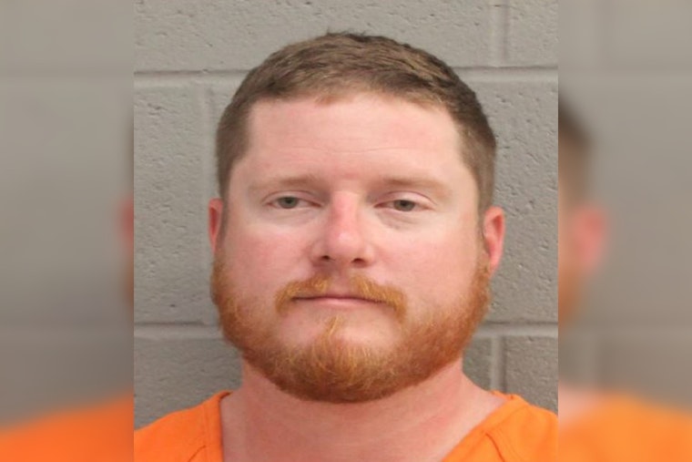 Intoxicated Man Arrested for Endangering Child at Northwest Freeway Hotel Pool