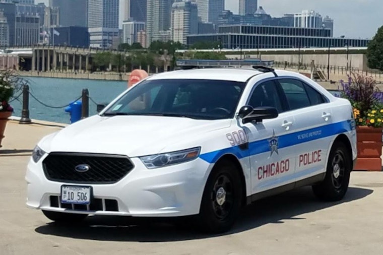 Irving Park on Alert: Chicago Police Warn of Armed Robbery Spree Targeting Local Businesses