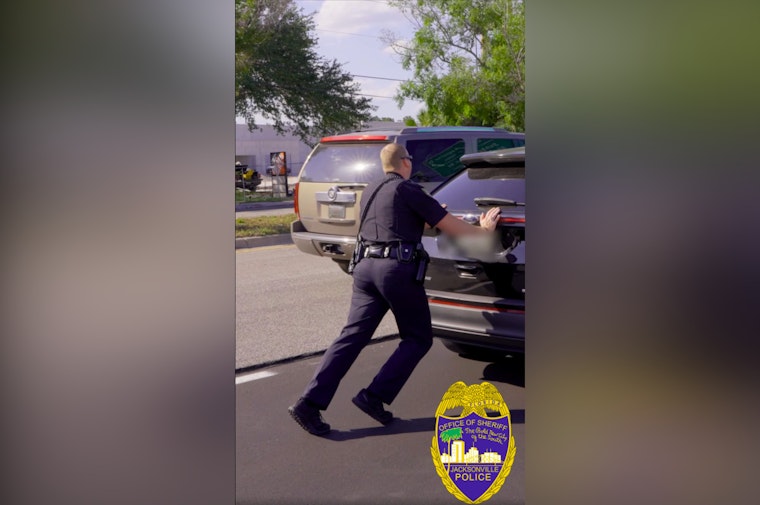 Jacksonville Officer Lauded for Swift Action to Clear Traffic at Busy Intersection