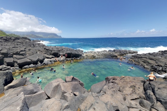 Kauai's Queen's Bath Closed to Public Due to Dangerous Ocean Swell