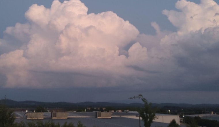 Knoxville Braces for Showers and Thunderstorms with Raised Temperatures, NWS Advises Caution