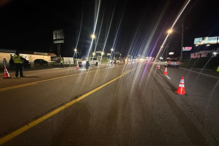 Knoxville Police Conduct Sobriety Checkpoint on Kingston Pike, Arrest Individual with Outstanding Warrant