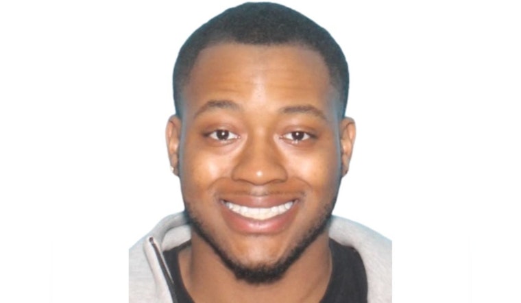 Knoxville Police on the Hunt for Suspect Amauri Adams After Assault on Officer and Evasion
