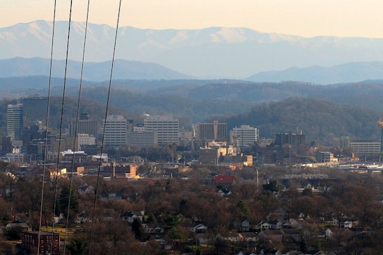 Knoxville Welcomes Sunny Days Amid Morning Fog, Thunderstorms Loom Towards Weekend, Says National Weather Service