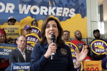 LaGuardia and JFK Airport Workers to Receive Wage and Benefits Boost Under Enhanced Healthy Terminals Act in New York