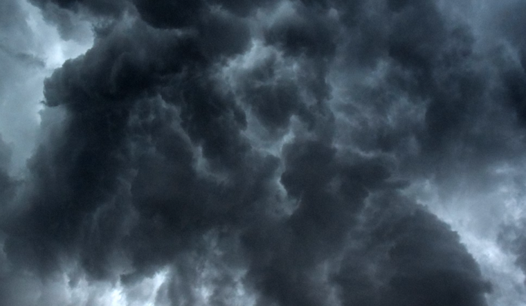 Lightning Strikes Injure Three in New Smyrna Beach During Severe Weather