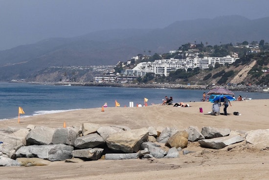 Los Angeles County Public Health Issues Beach Warnings, High Bacteria Levels Detected at Santa Monica Pier and Other Coastal Sites